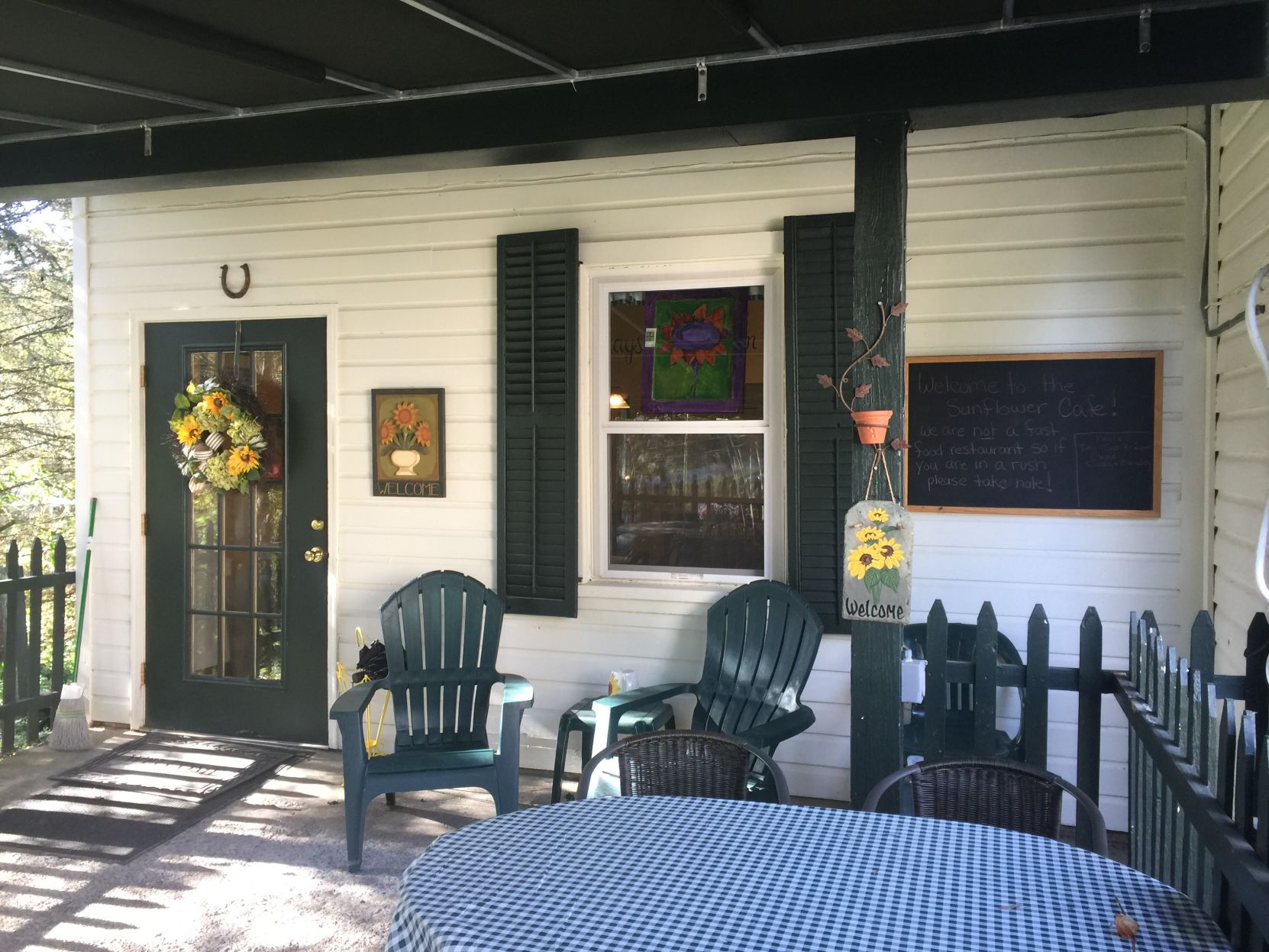 Cafe along Otsego Lake